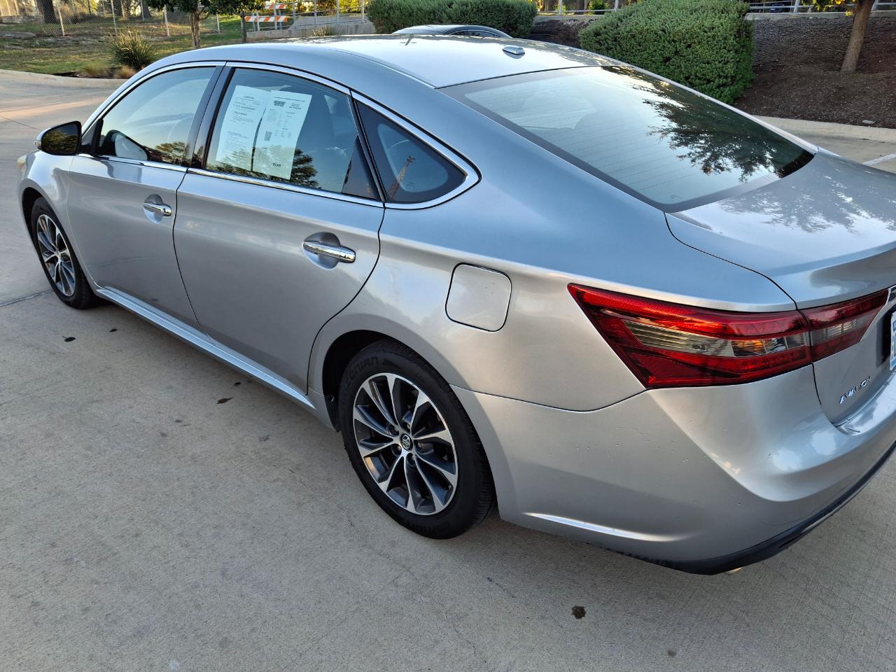 Toyota Avalon XLE 2017