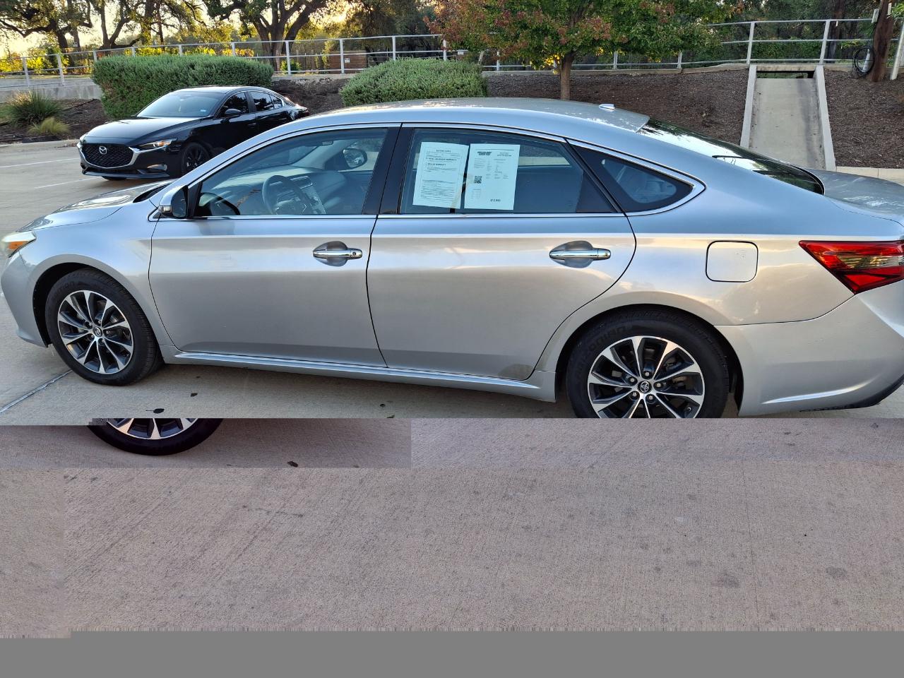 Toyota Avalon XLE 2017