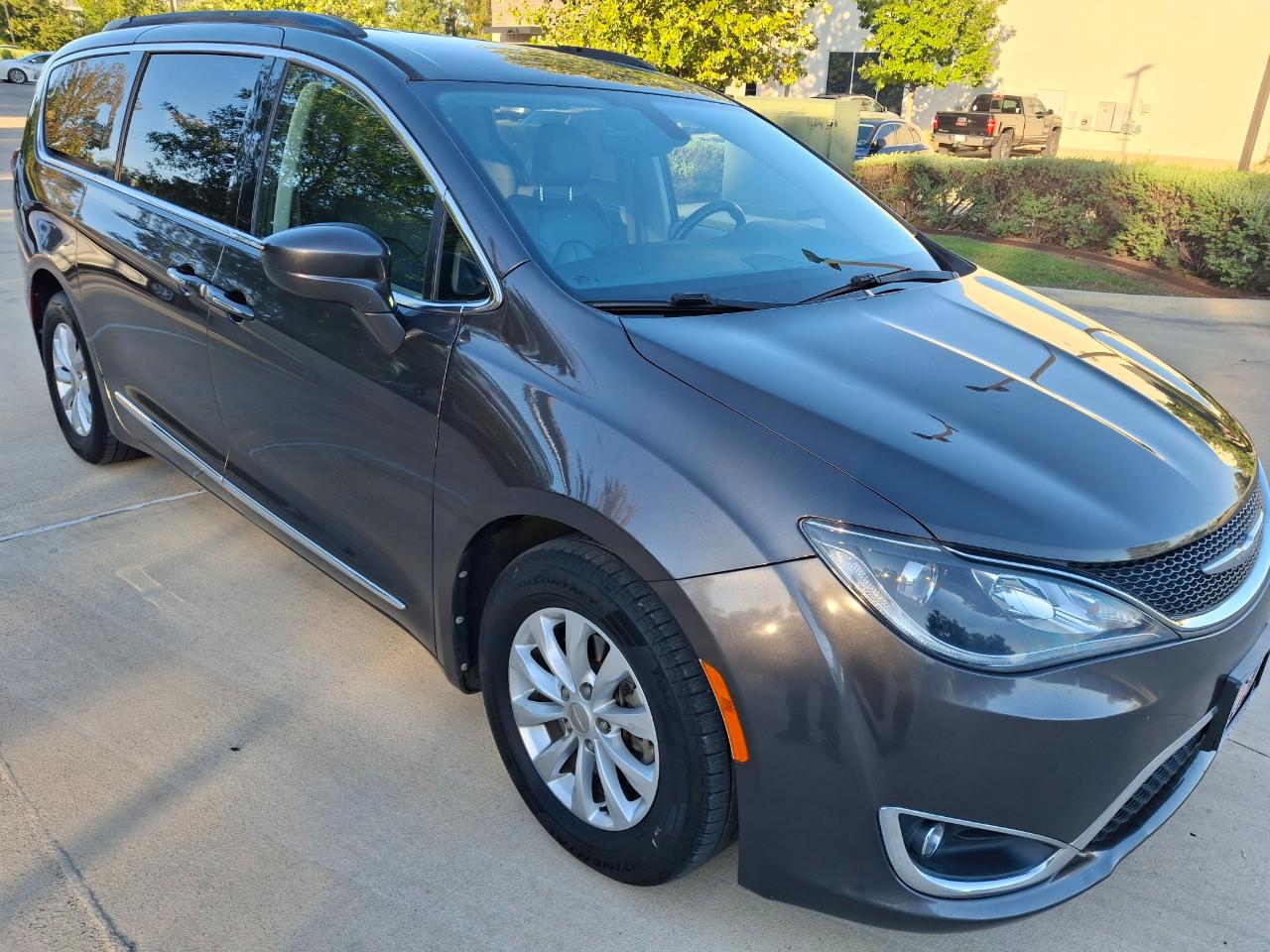 Chrysler Pacifica Touring-L 2017