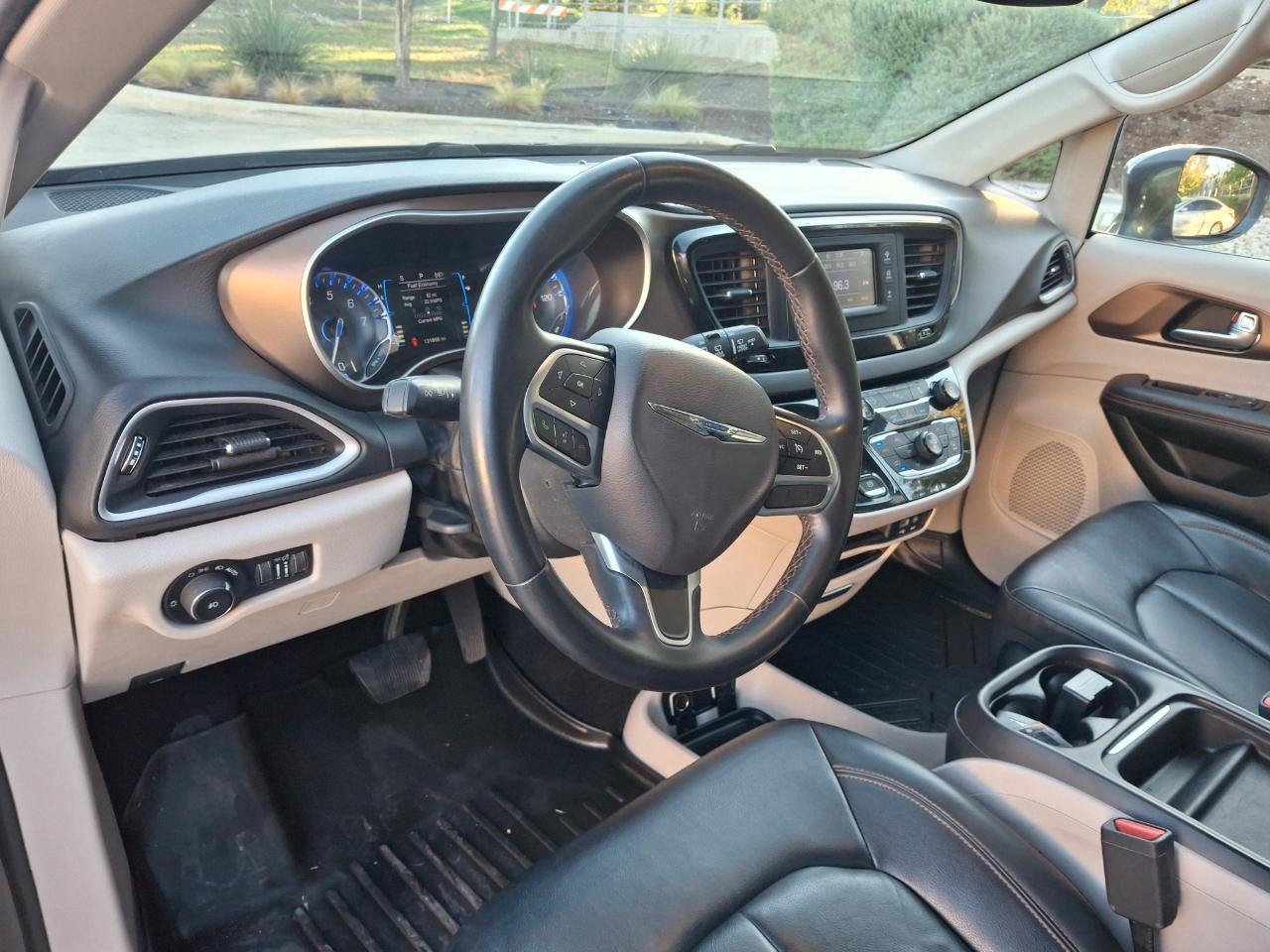 Chrysler Pacifica Touring-L 2017