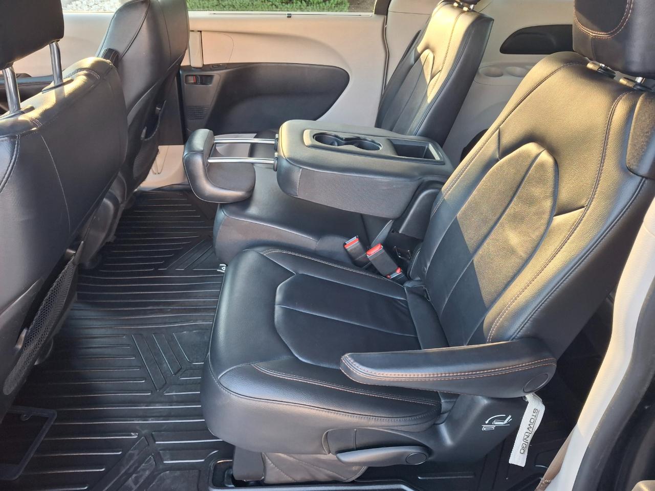 Chrysler Pacifica Touring-L 2017
