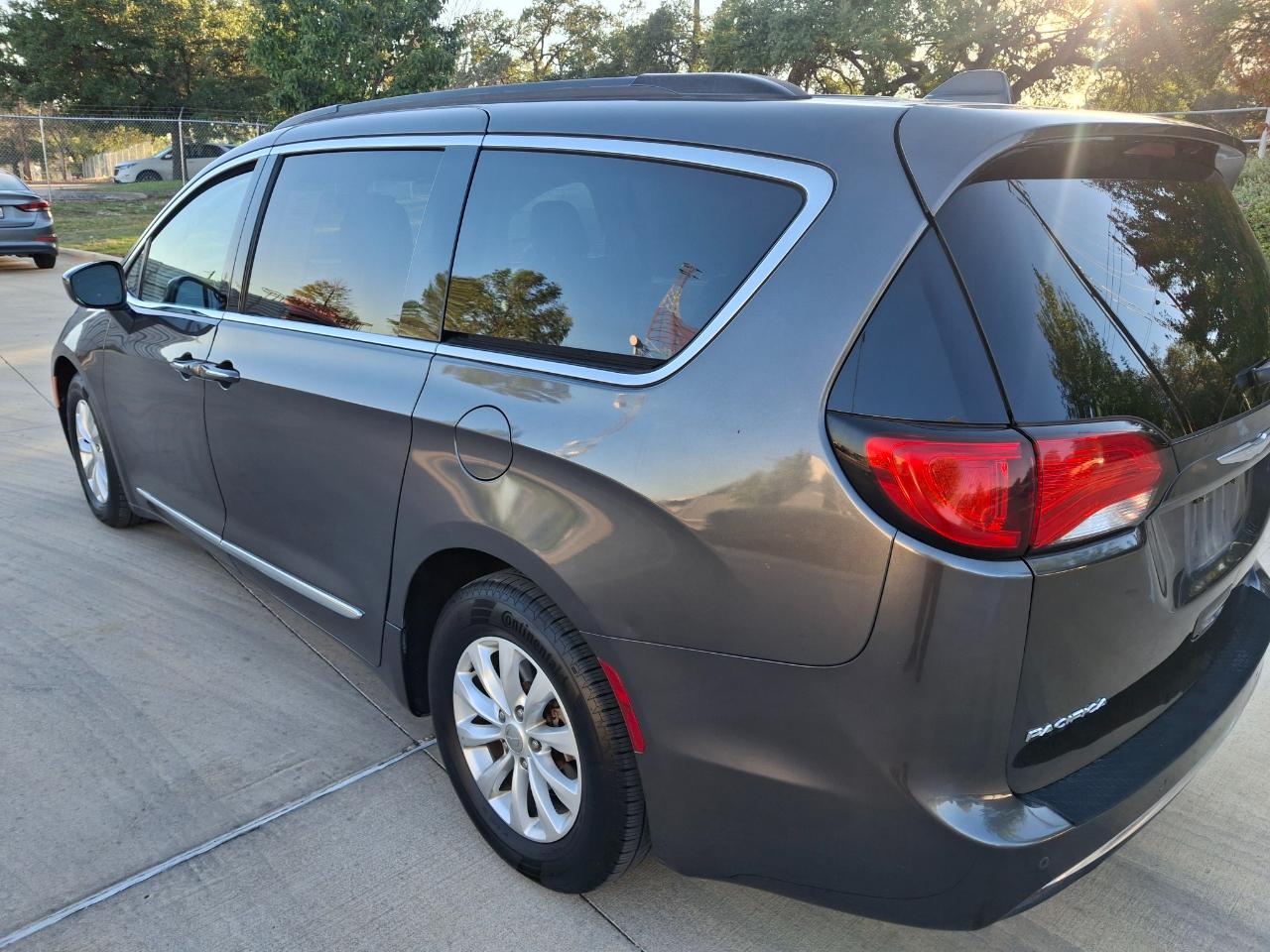 Chrysler Pacifica Touring-L 2017