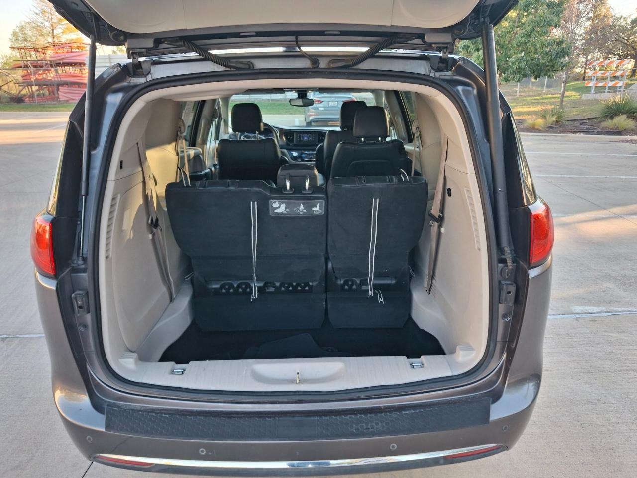 Chrysler Pacifica Touring-L 2017