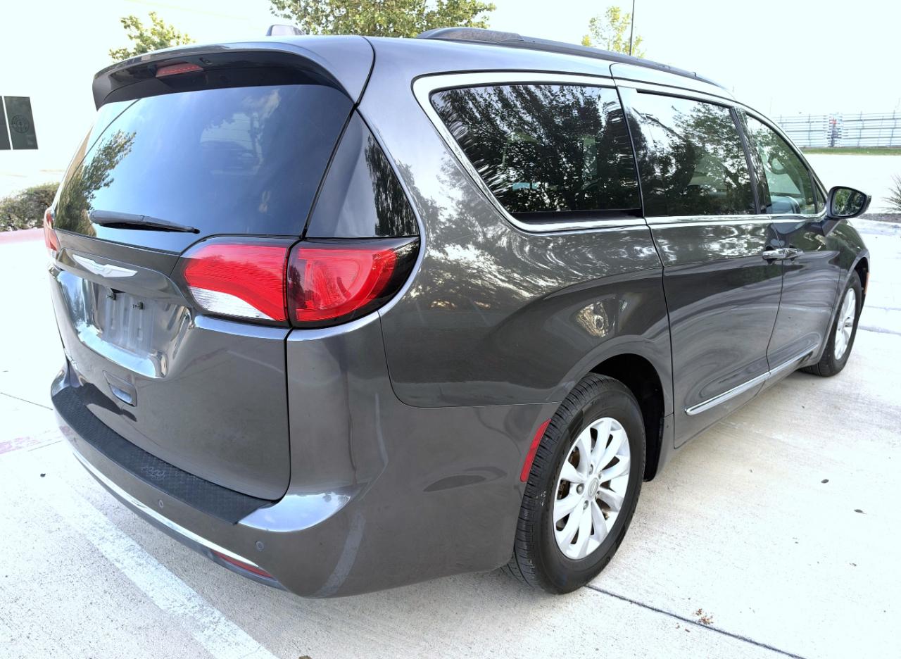 Chrysler Pacifica Touring-L 2017