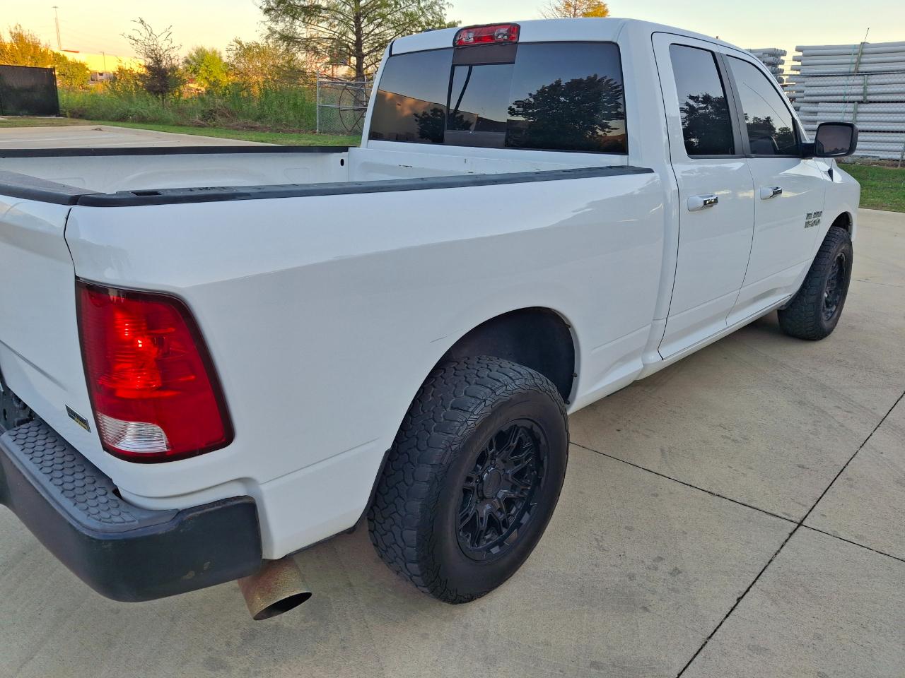 RAM 1500 SLT Quad Cab 2WD 2017