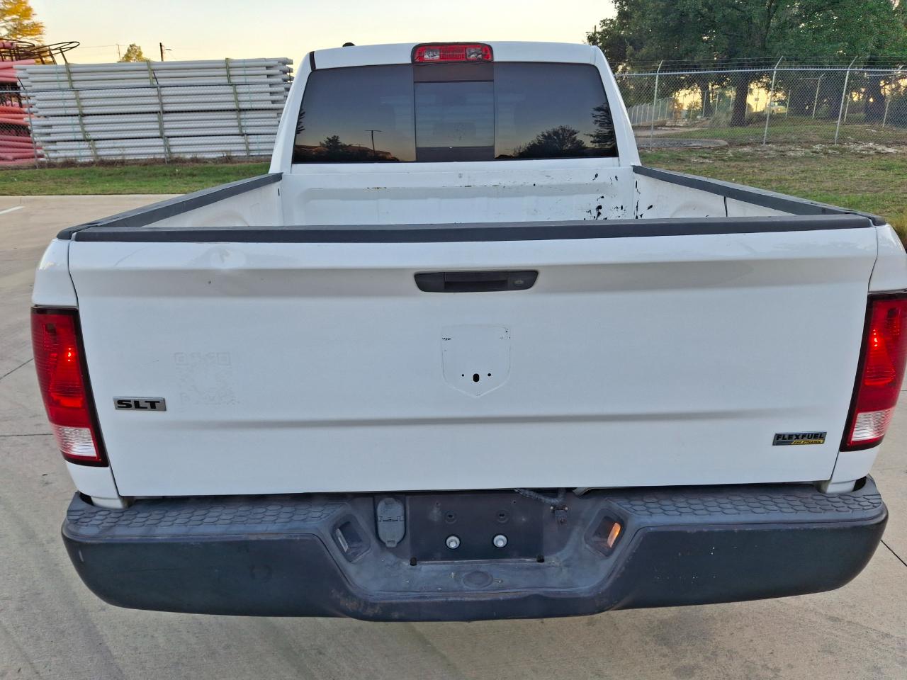RAM 1500 SLT Quad Cab 2WD 2017