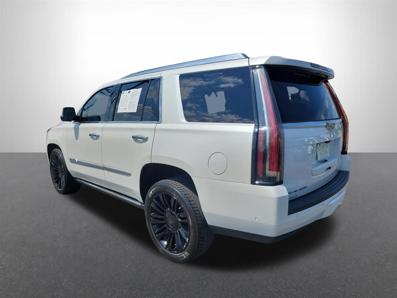 2020 Cadillac Escalade Platinum - Photo 8