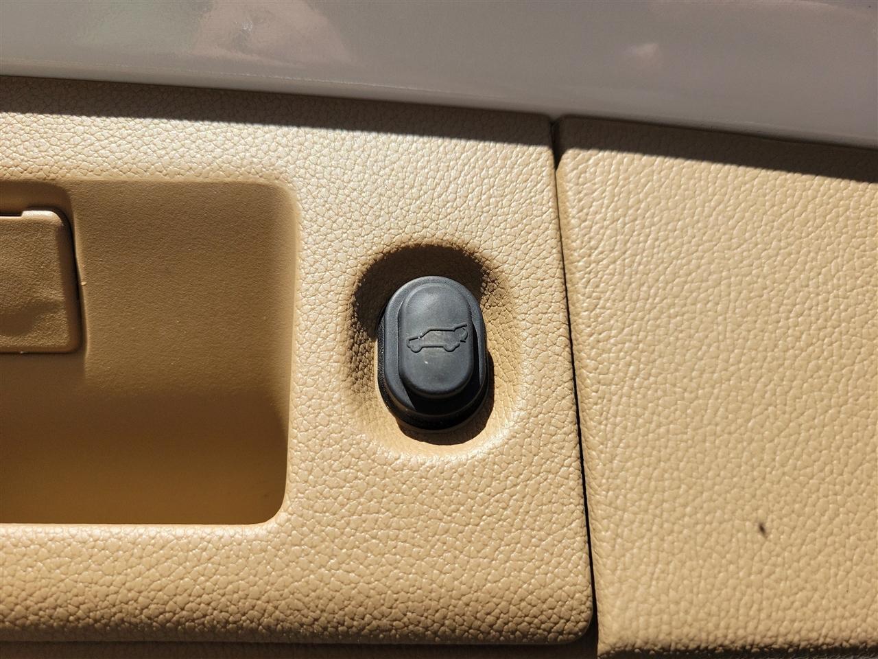 2020 Cadillac Escalade Platinum - Photo 11