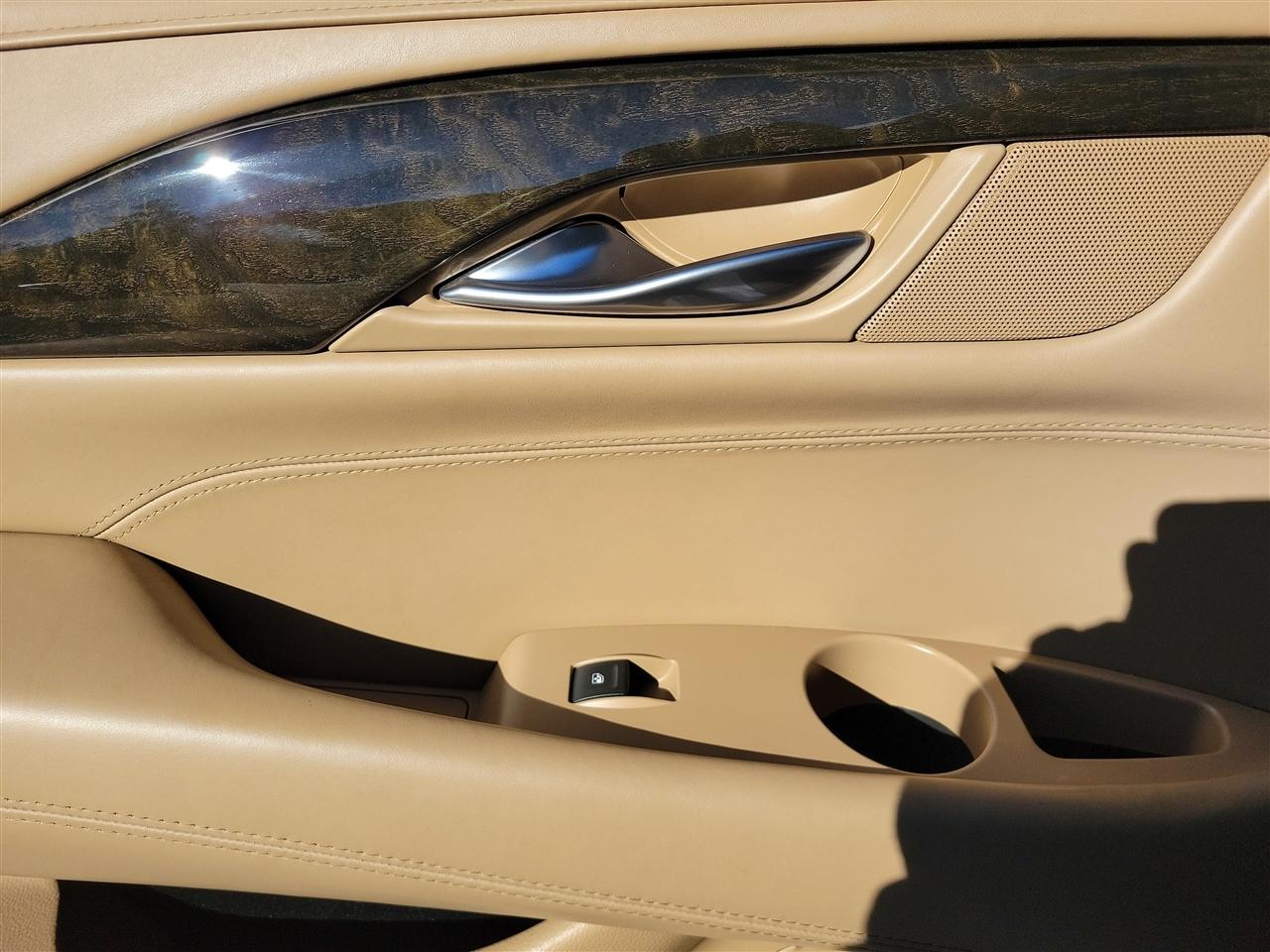 2020 Cadillac Escalade Platinum - Photo 23