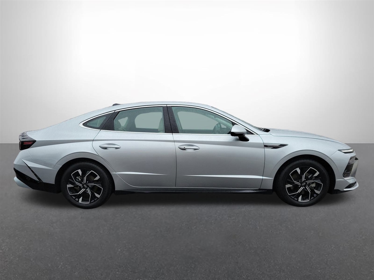 2024 Hyundai Sonata SEL photo 4