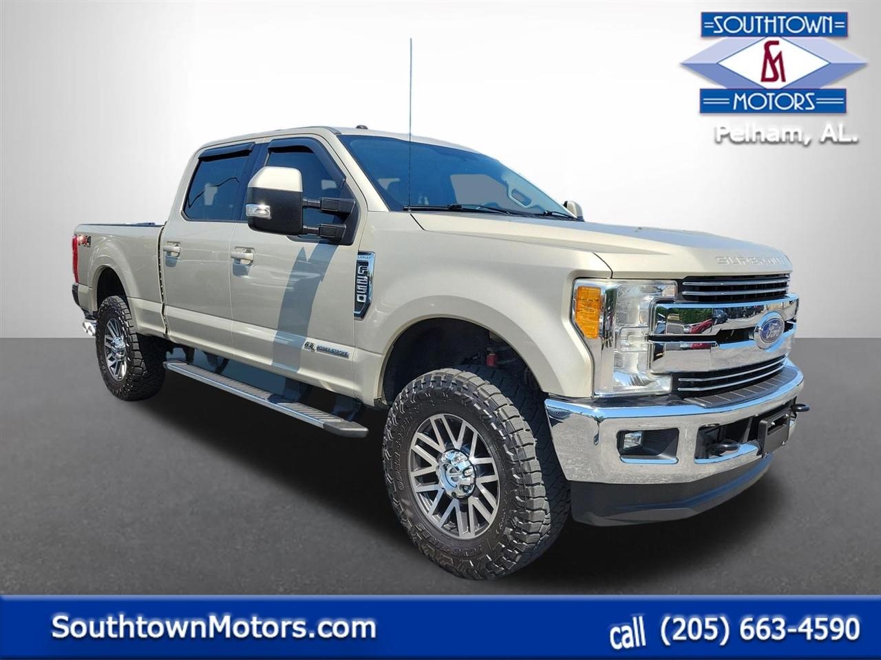 2017 Ford Super Duty F-250 SRW Lariat 4WD Crew Cab 8' Box