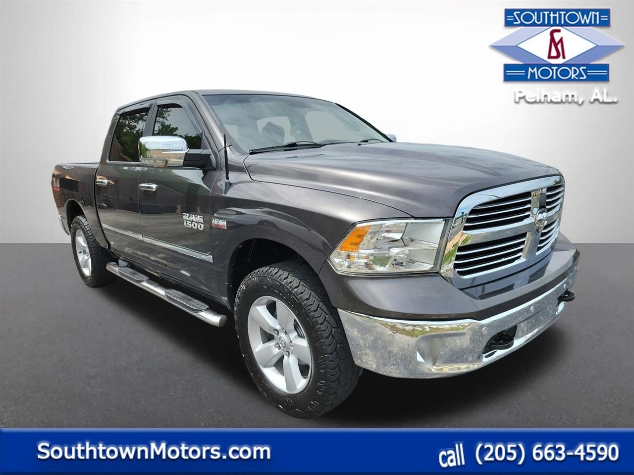 2014 RAM 1500 4WD Crew Cab 140.5" Big Horn