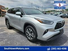 2021 Toyota Highlander 