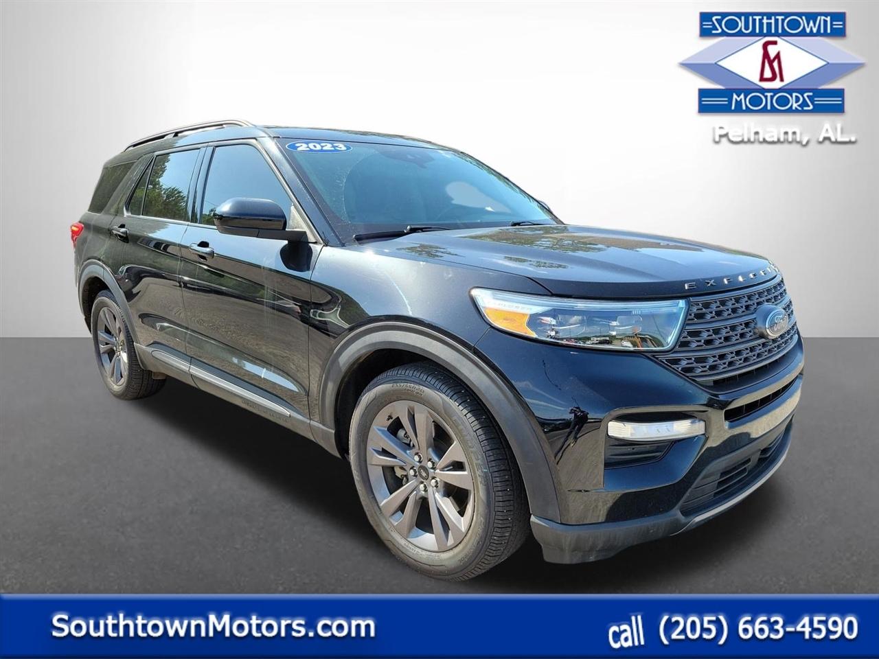 2023 Ford Explorer XLT RWD's photo