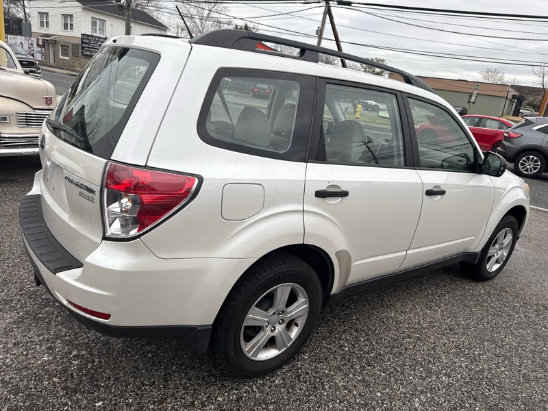 Subaru Forester 2.5X 2013