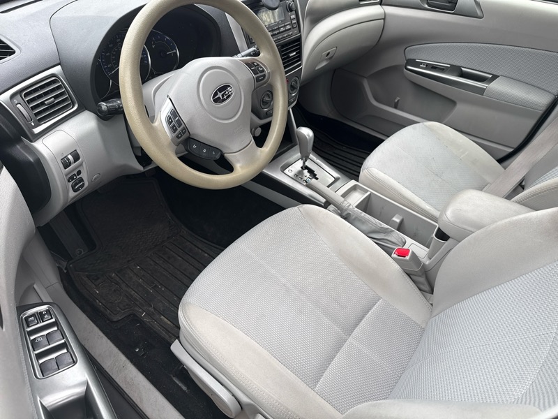 Subaru Forester 2.5X 2013