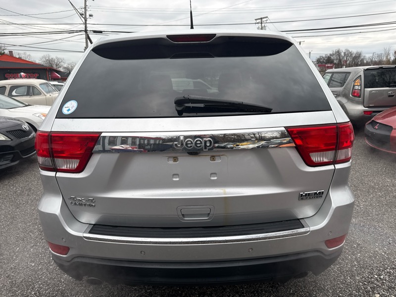 Jeep Grand Cherokee Limited 4WD 2011