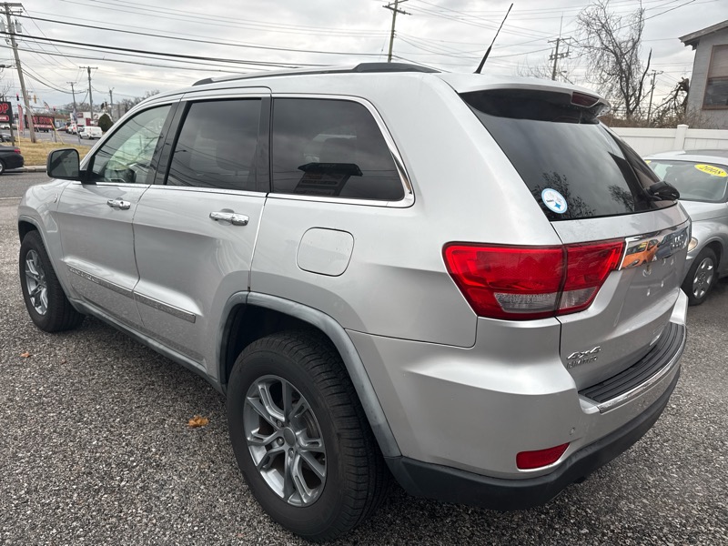 Jeep Grand Cherokee Limited 4WD 2011