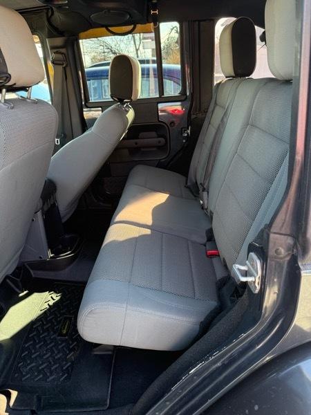 Jeep Wrangler Unlimited Sahara 4WD 2007