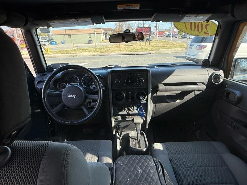 Jeep Wrangler Unlimited Sahara 4WD 2007