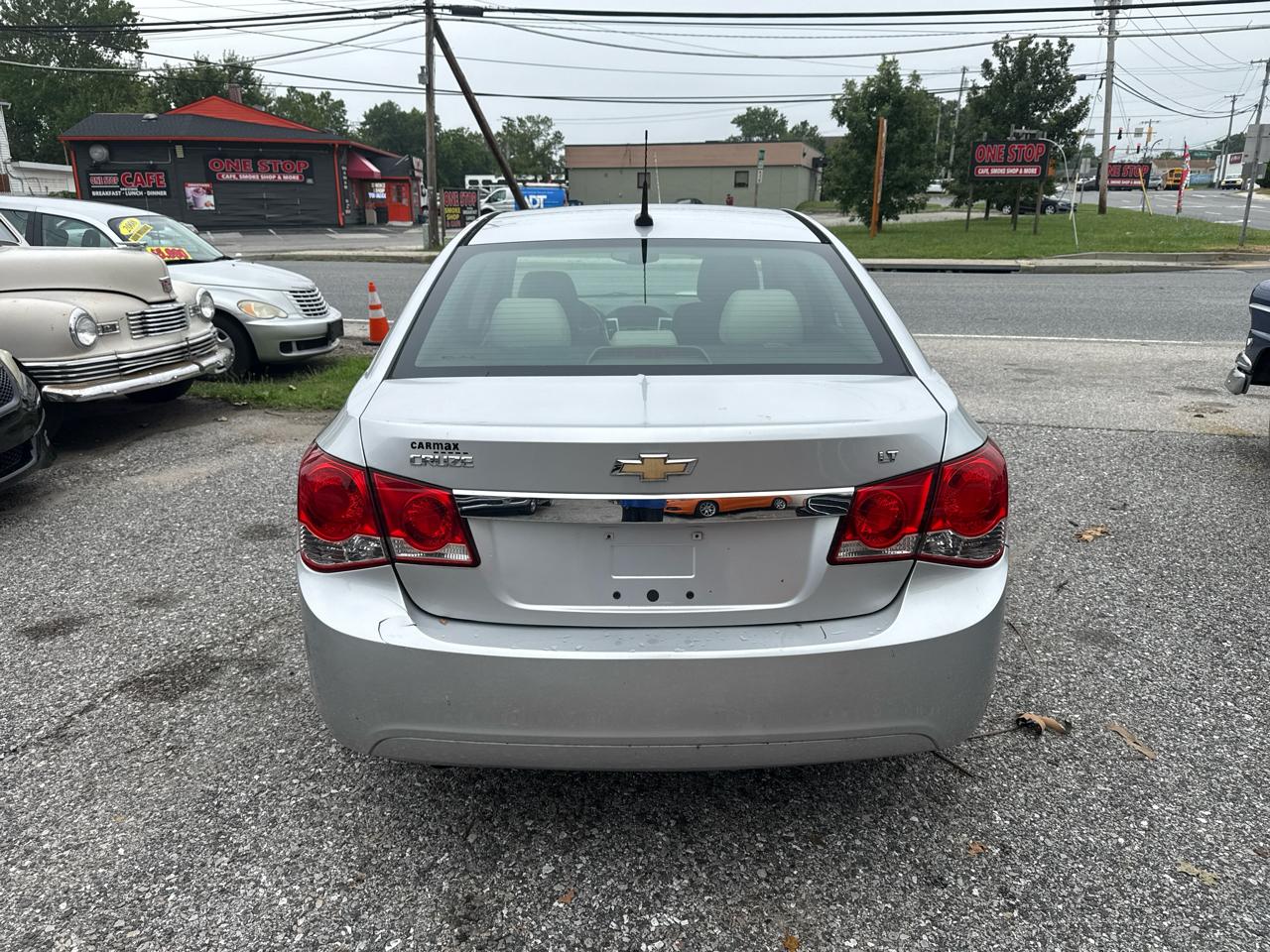 Chevrolet Cruze 1LT 2011