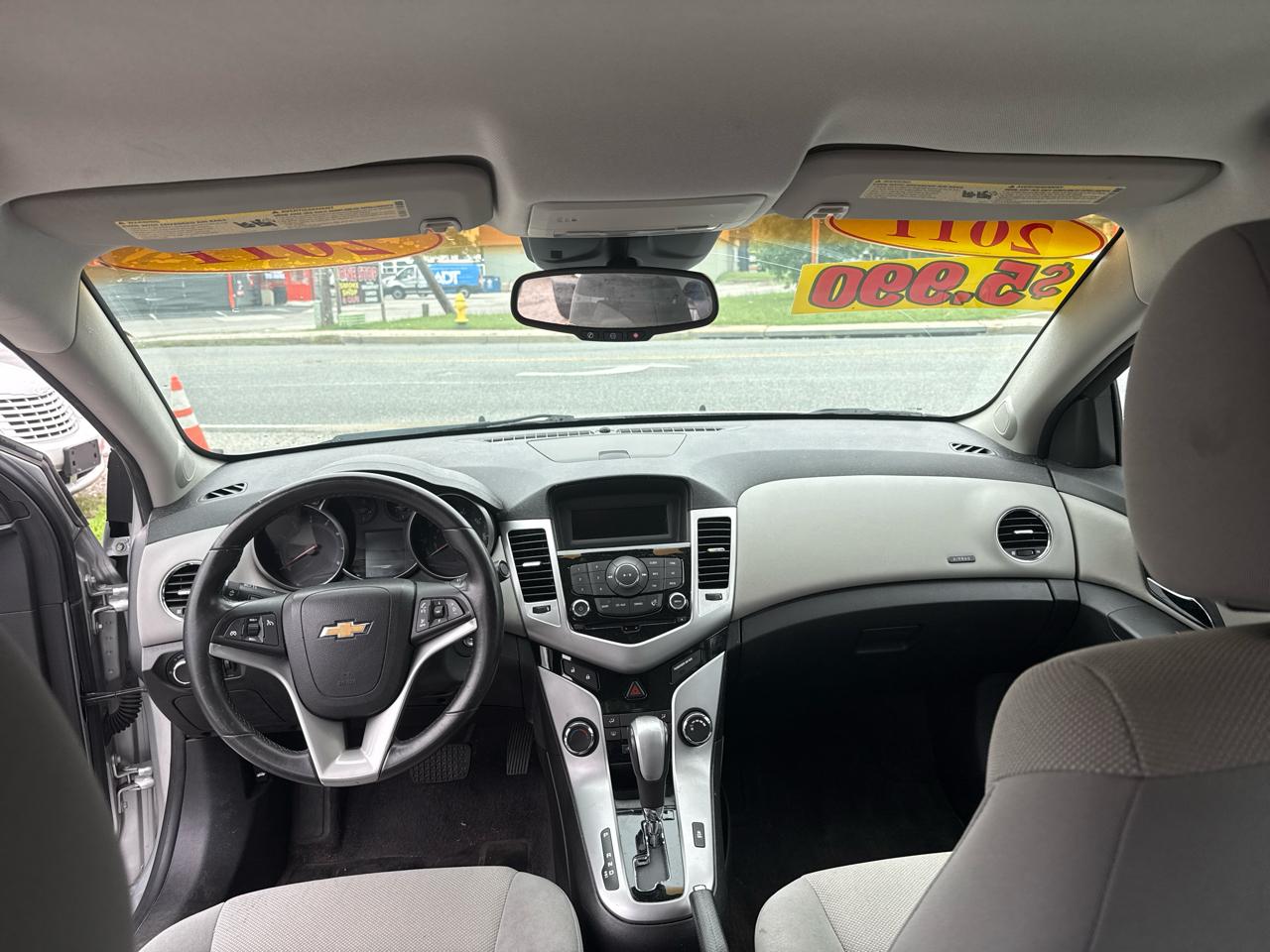 Chevrolet Cruze 1LT 2011