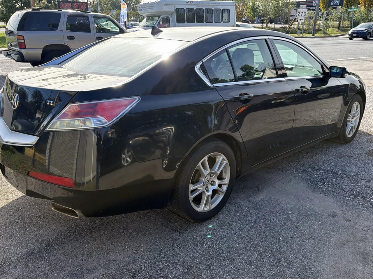 Acura TL 5-Speed AT 2011