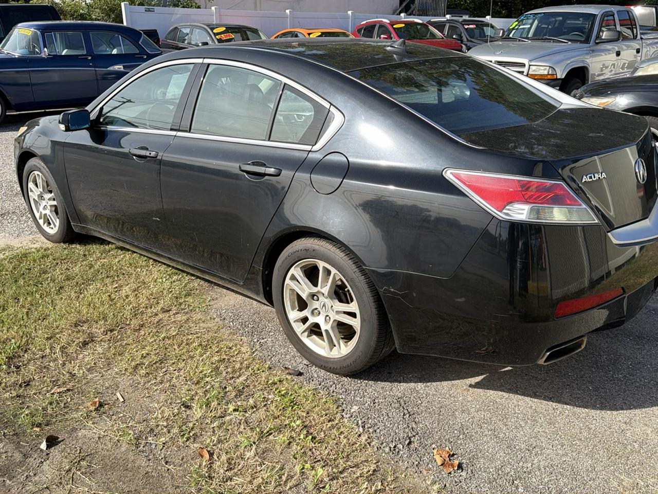 Acura TL 5-Speed AT 2011