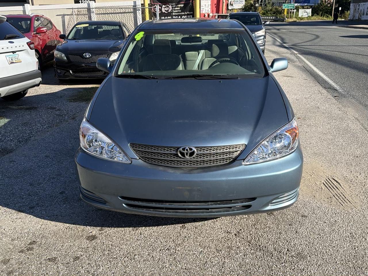 Toyota Camry LE V6 2004