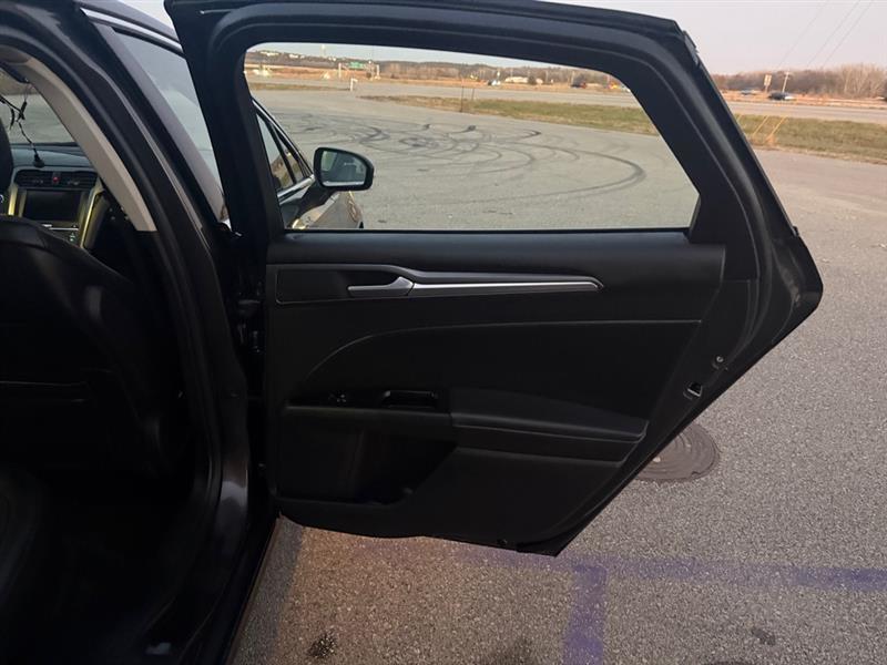 Ford Fusion Titanium 2015