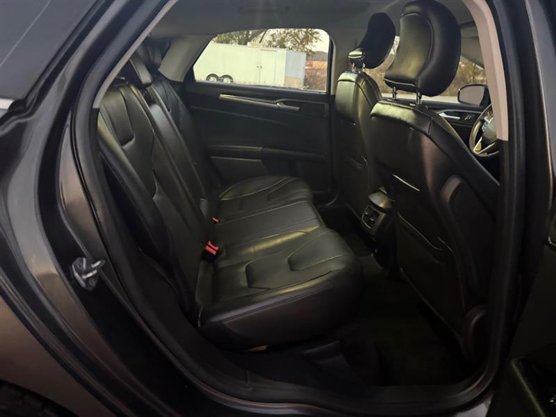 Ford Fusion Titanium 2015