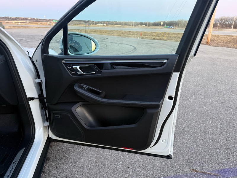 Porsche Macan S 2016