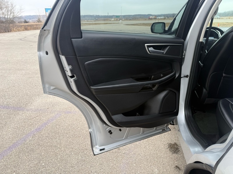 Ford Edge SEL FWD 2015