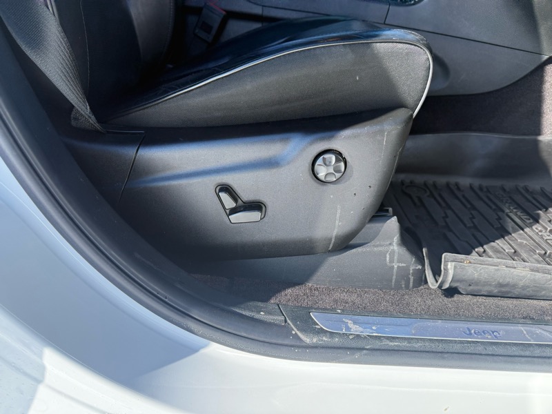 Jeep Grand Cherokee  2018