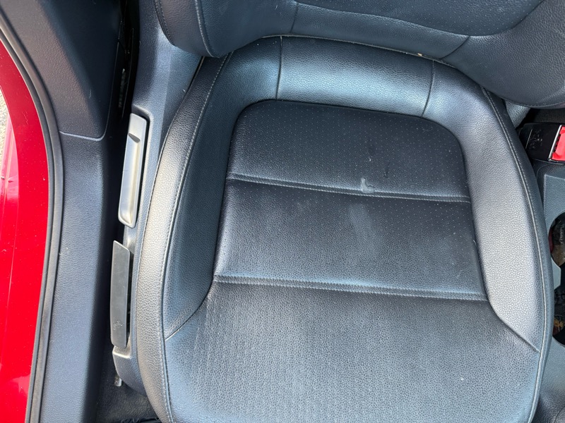 Volkswagen Jetta 1.8T SEL 6A 2017