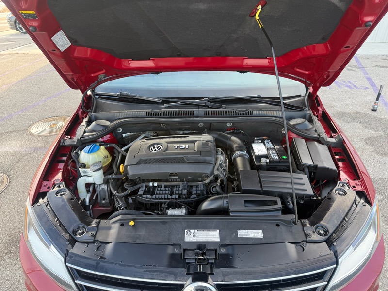 Volkswagen Jetta 1.8T SEL 6A 2017