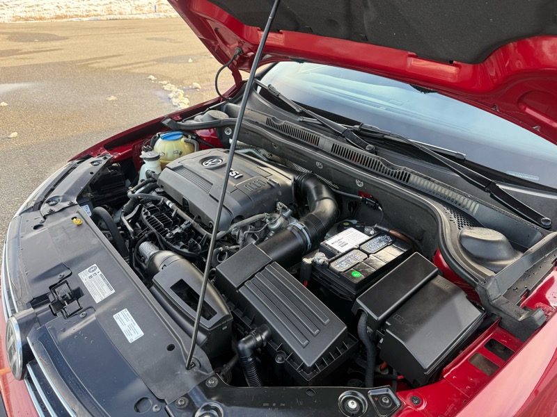 Volkswagen Jetta 1.8T SEL 6A 2017