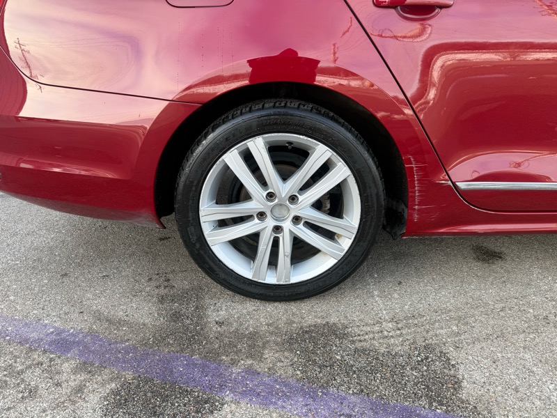 Volkswagen Jetta 1.8T SEL 6A 2017