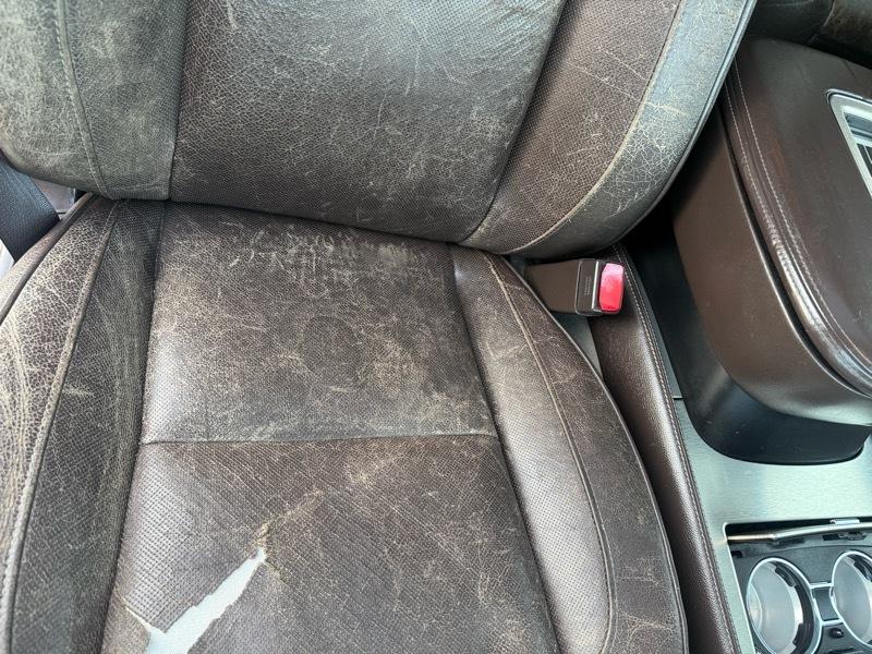 Cadillac Escalade AWD Platinum 2010