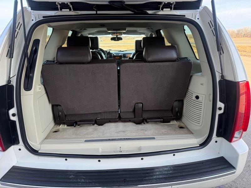 Cadillac Escalade AWD Platinum 2010