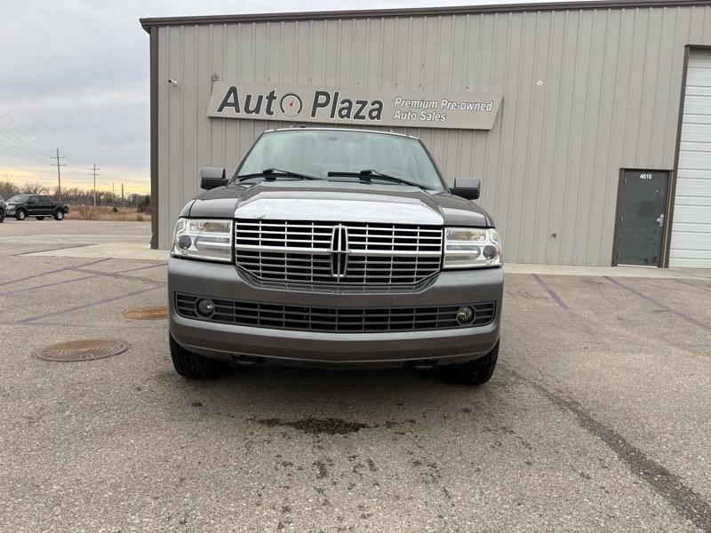 Lincoln Navigator 4WD 2011