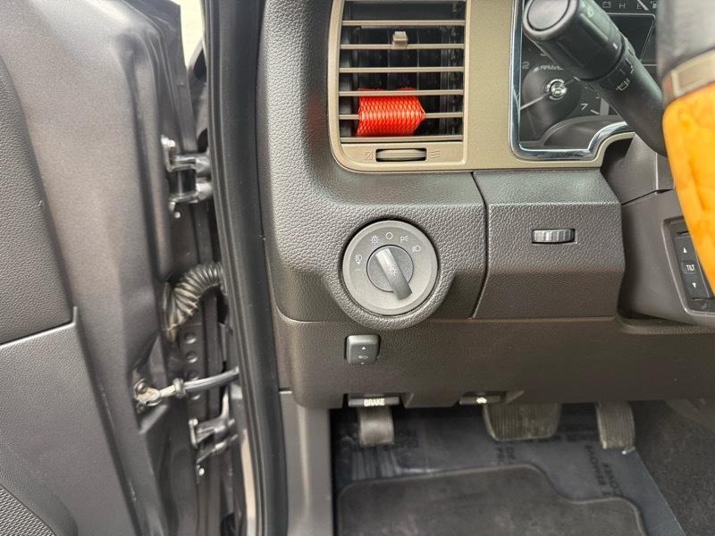 Lincoln Navigator 4WD 2011