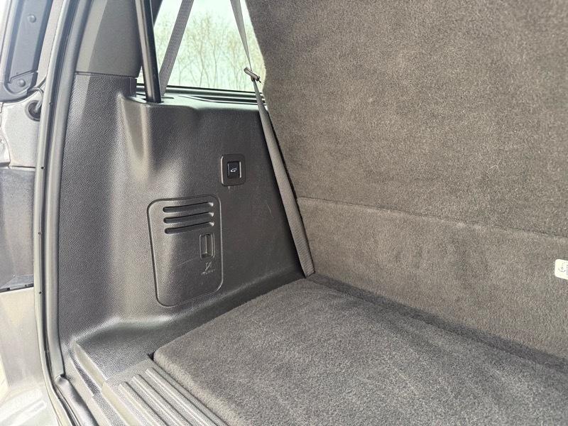 Lincoln Navigator 4WD 2011