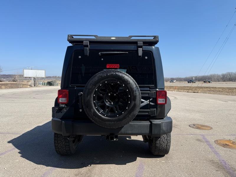 Jeep Wrangler Unlimited Sahara 4WD 2015