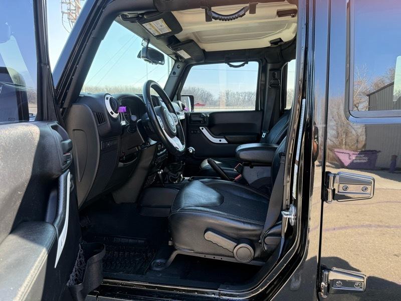 Jeep Wrangler Unlimited Sahara 4WD 2015