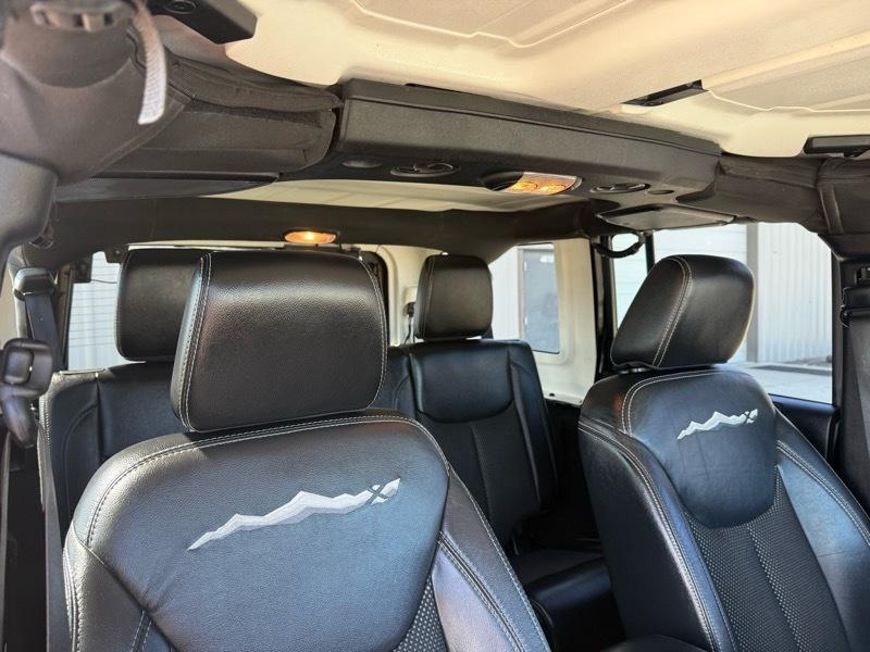 Jeep Wrangler Unlimited Sahara 4WD 2015