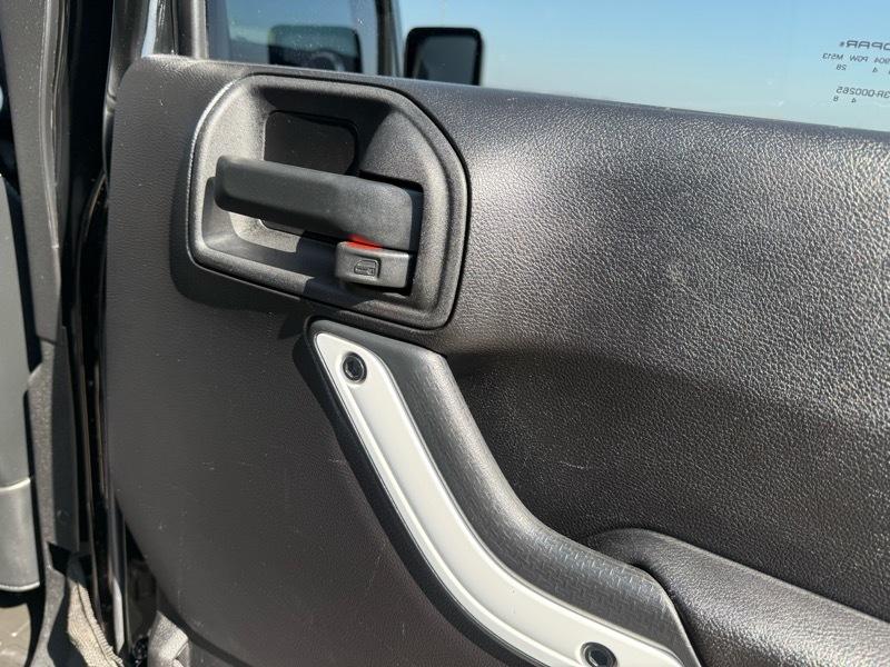 Jeep Wrangler Unlimited Sahara 4WD 2015