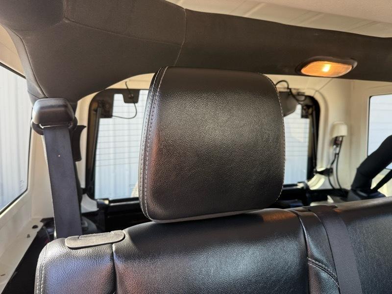 Jeep Wrangler Unlimited Sahara 4WD 2015