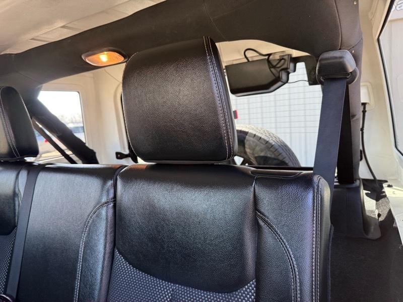 Jeep Wrangler Unlimited Sahara 4WD 2015