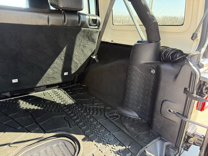 Jeep Wrangler Unlimited Sahara 4WD 2015